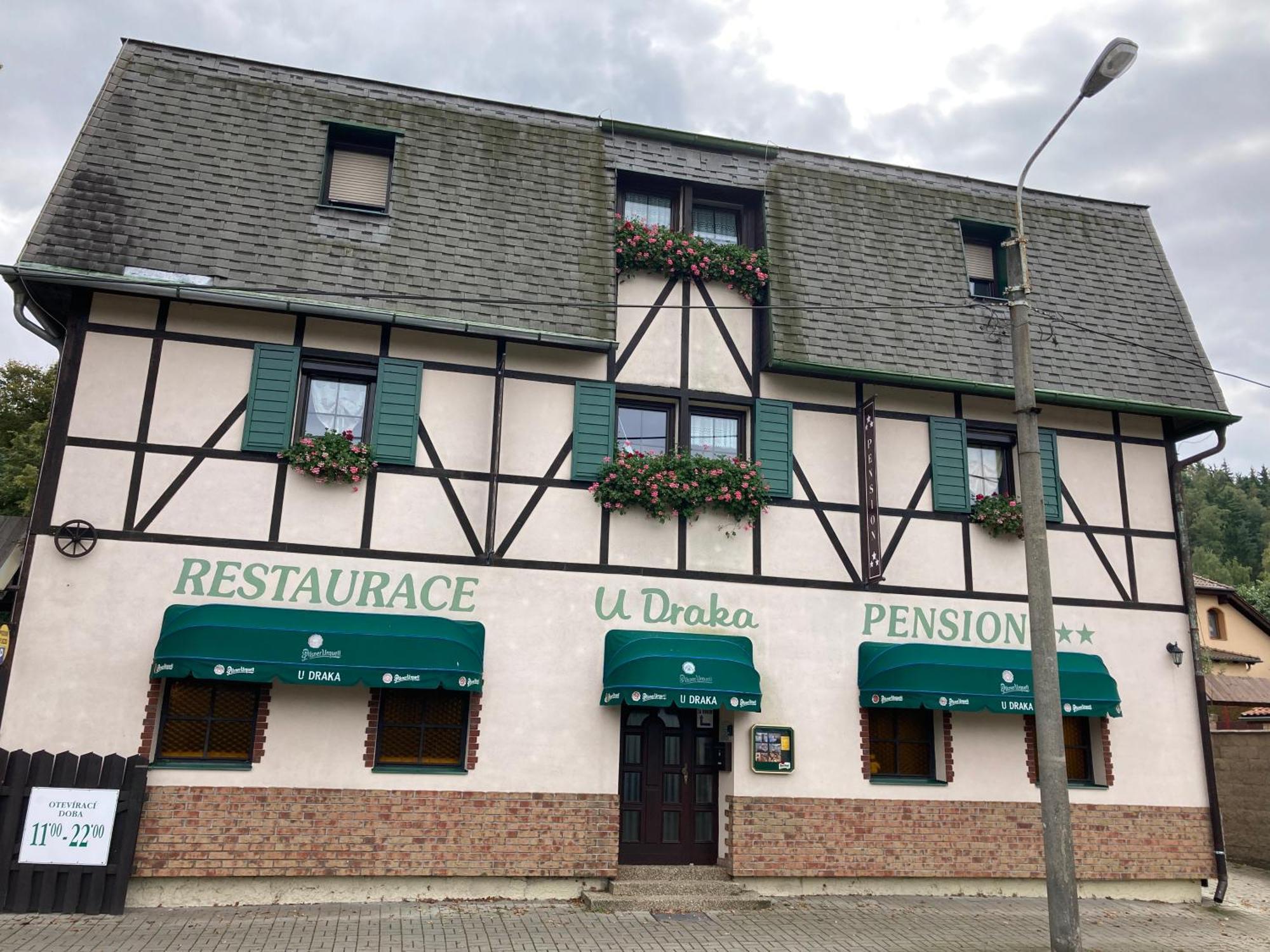 Pension U Draka Karlsbad Exteriör bild